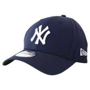 New Era Cap New York Yankees YOUTH 9forty Adjustable MLB League - Size Youth